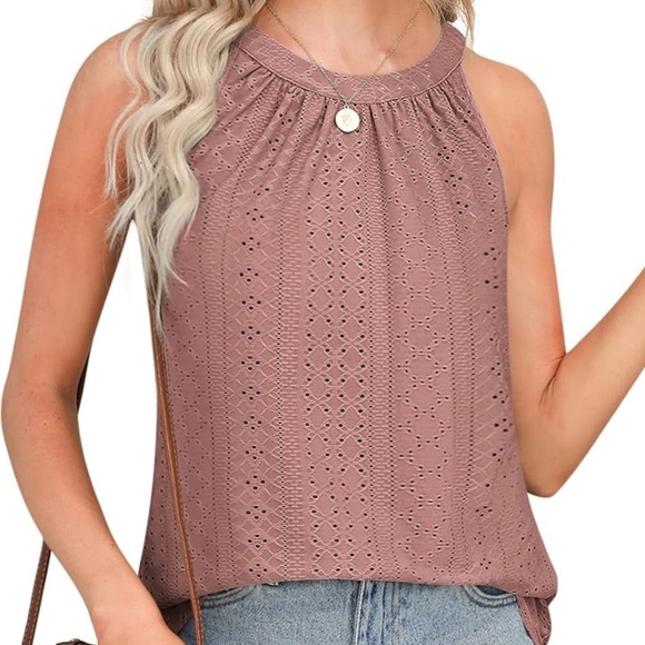 Eyelet top - Picture 1 of 5